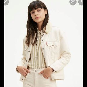 Levi's®EX-BOYFRIEND SHERPA TRUCKER JACKET - XS